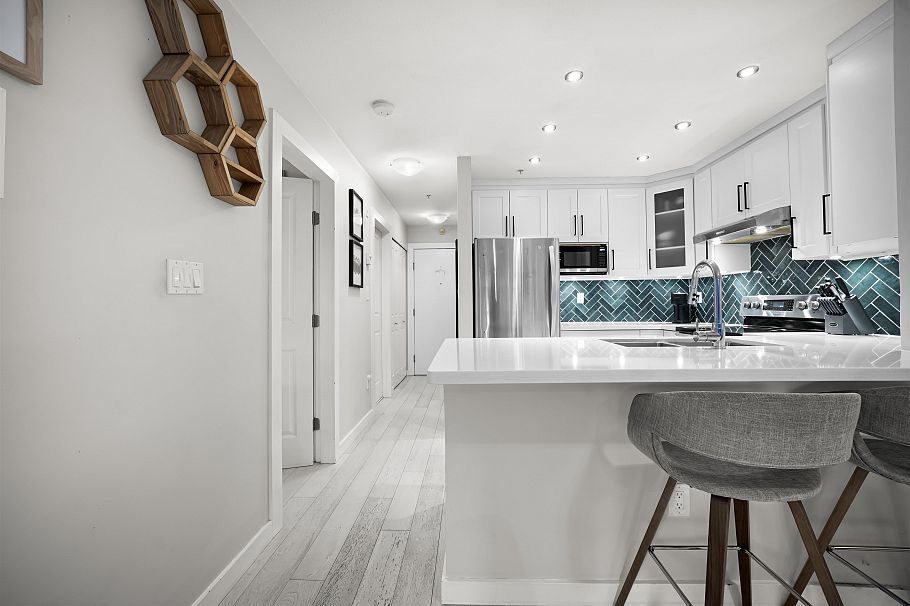 101 3023 W 4th Avenue Vancouver, BC - 7