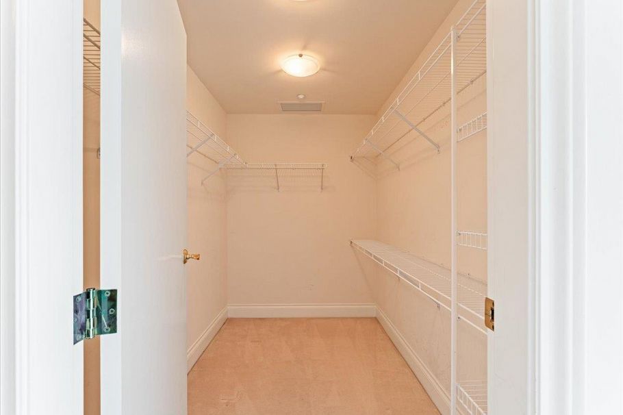 205 1717 Bayshore Drive Vancouver, BC - 21