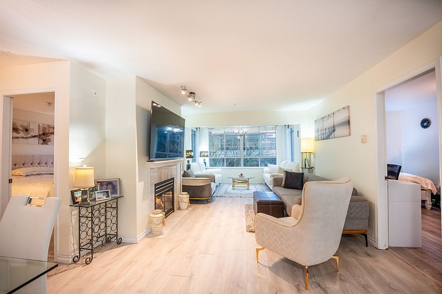 206 855 W 16th Street North Vancouver, BC - 5