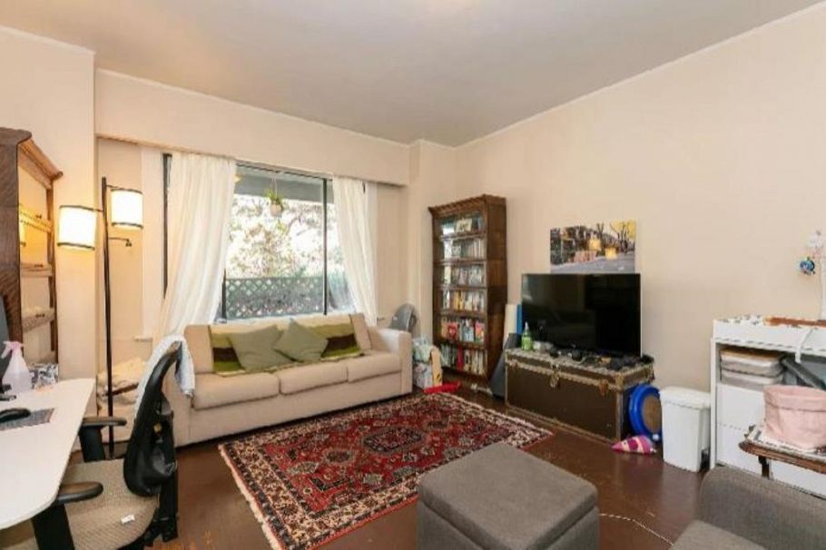 2822 Victoria Drive Vancouver, BC - 3