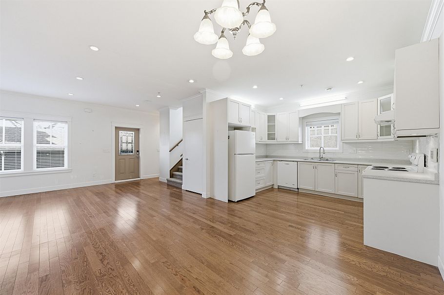 1553 E 13th Avenue Vancouver, BC - 7