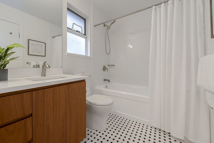 6 4245 Sophia Street Vancouver, BC - 20