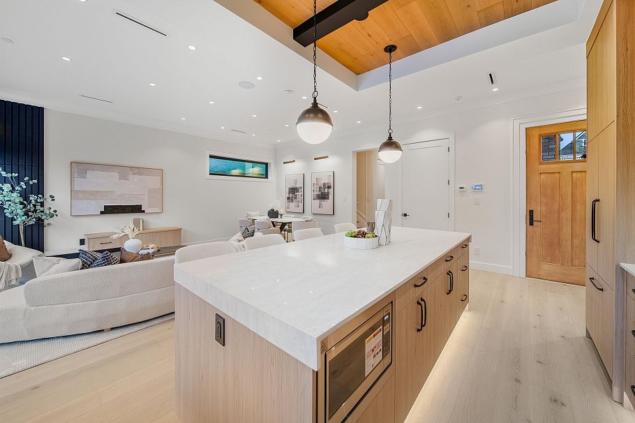 2 1841 Parker Street Vancouver, BC - 14