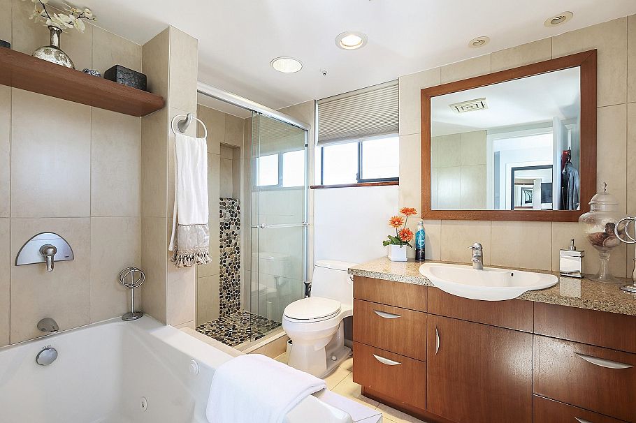 PH 1268 W Broadway Vancouver, BC - 12