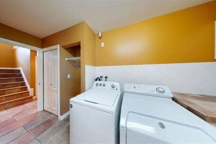 467 W Kings Road North Vancouver, BC - 23