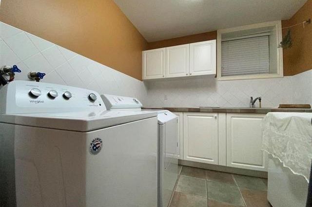 467 W Kings Road North Vancouver, BC - 24