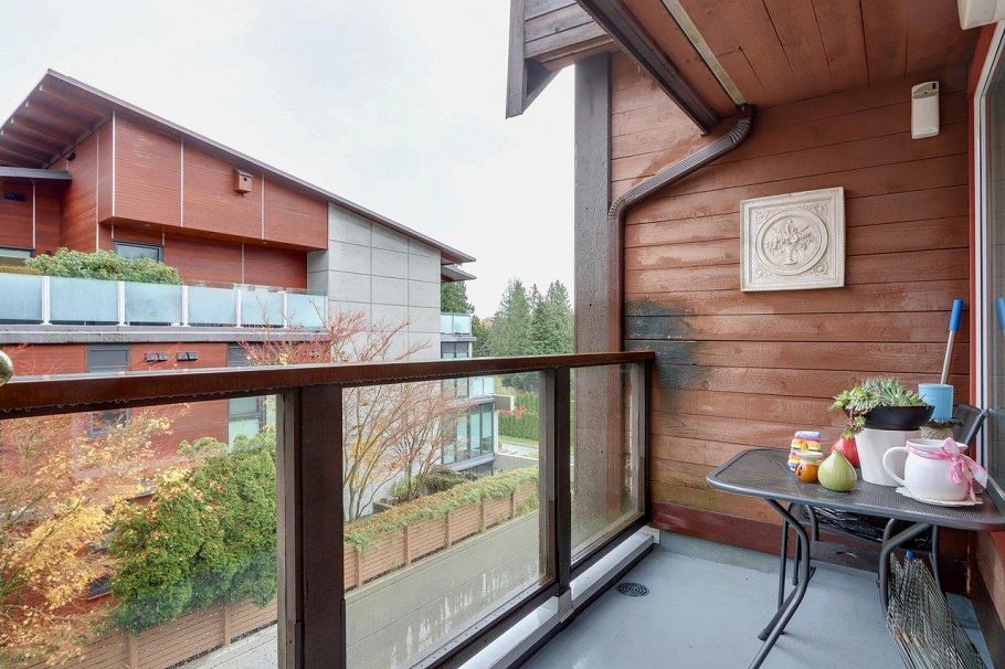 304 3711 Delbrook Avenue North Vancouver, BC - 14