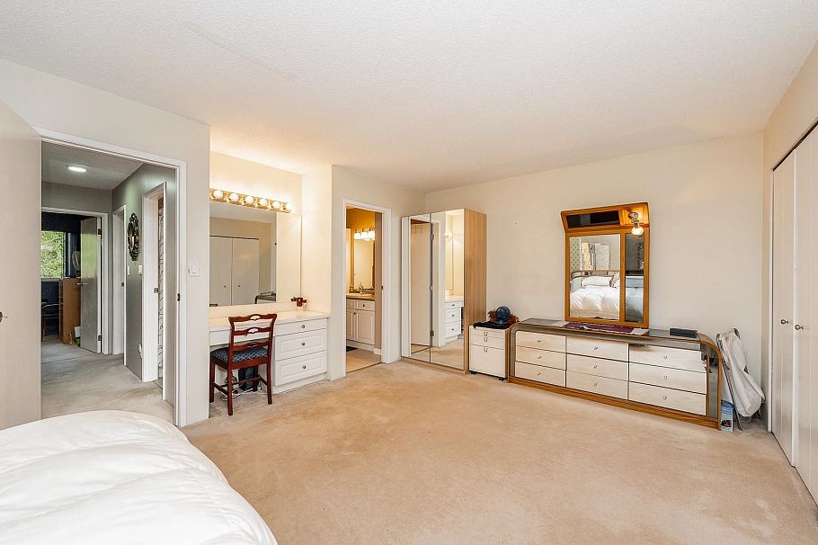 1976 Purcell Way North Vancouver, BC - 13