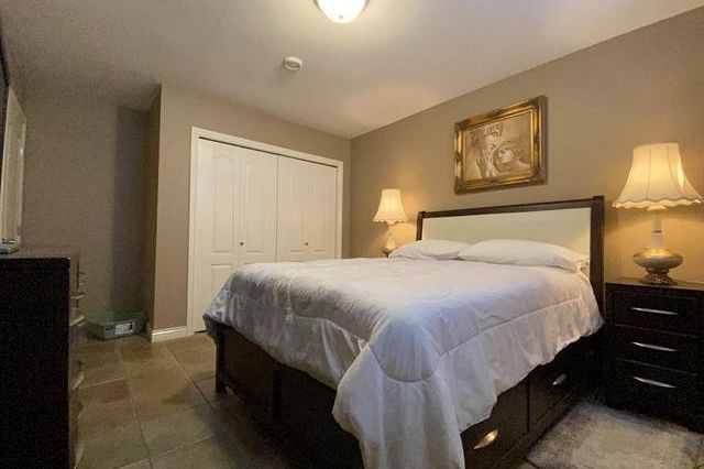 467 W Kings Road North Vancouver, BC - 28