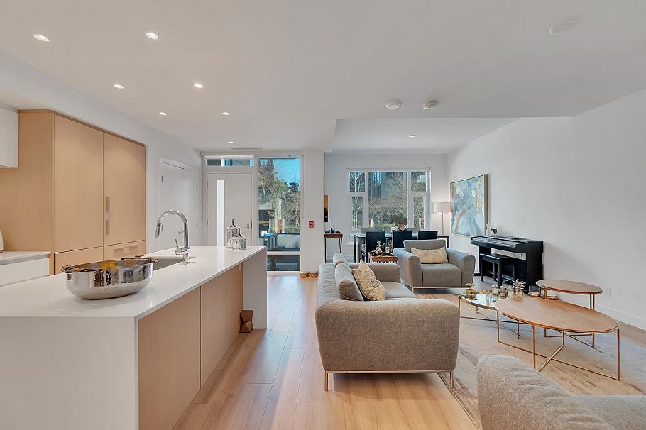 107 1500 Fern Street North Vancouver, BC - 3