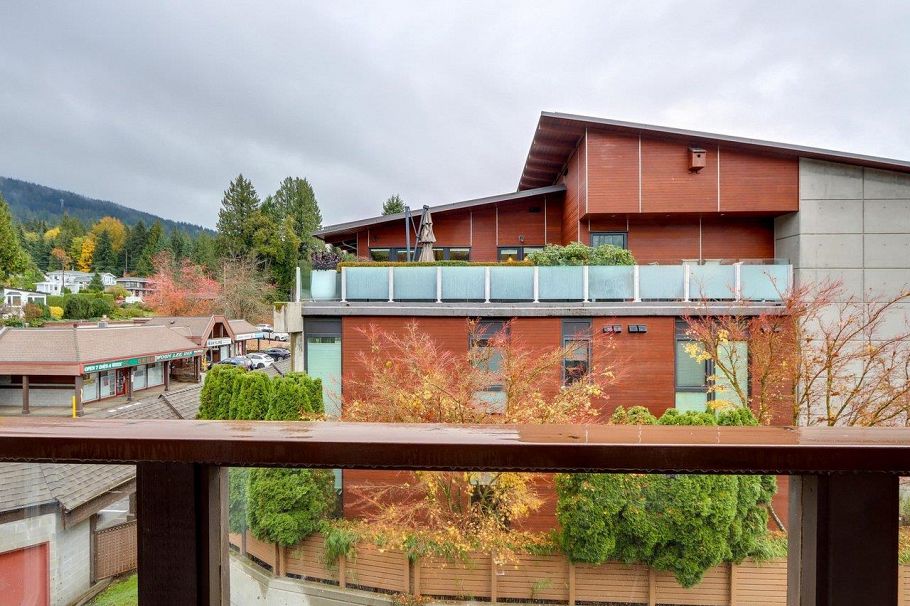 304 3711 Delbrook Avenue North Vancouver, BC - 15