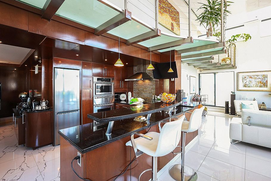 PH 1268 W Broadway Vancouver, BC - 6