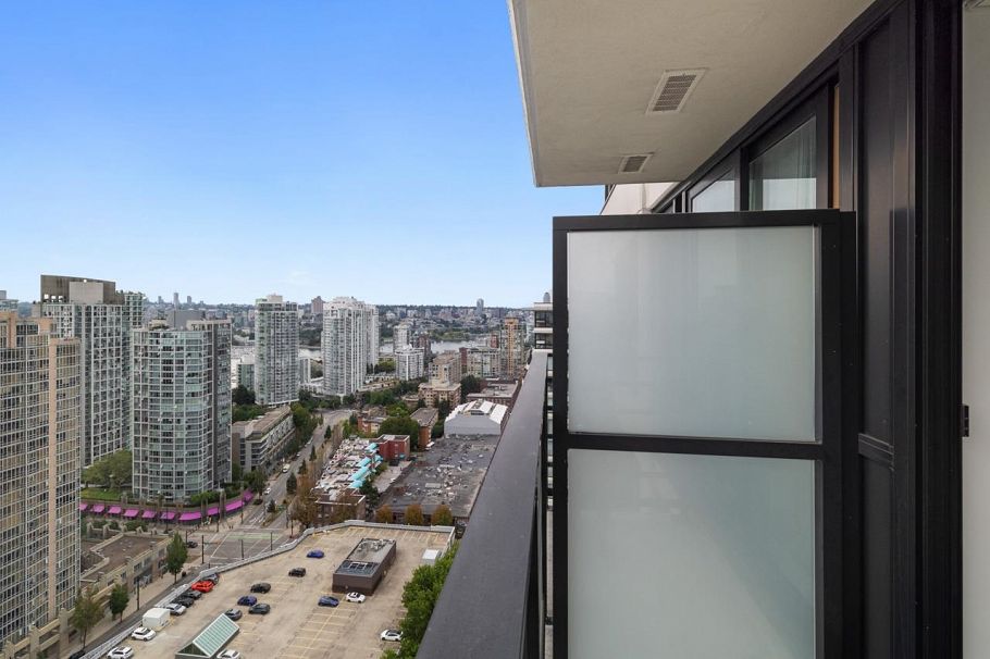 3002 909 Mainland Street Vancouver, BC - 24