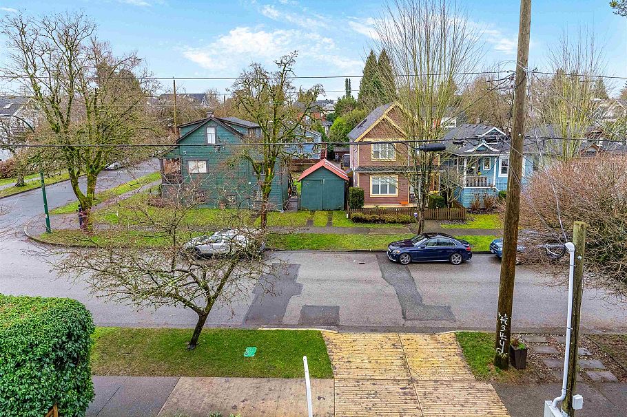 1 3118 Windsor Street Vancouver, BC - 34