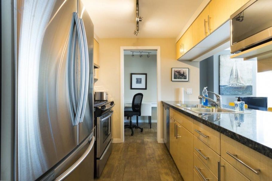 2802 193 AQUARIUS MEWS, Vancouver BC V6Z 2Z2 Vancouver, BC - 3