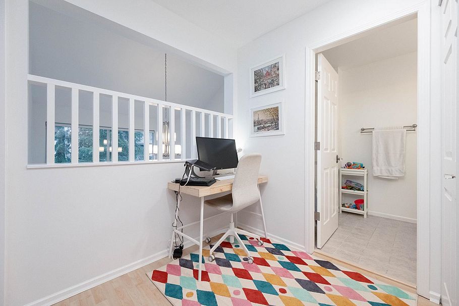 30 650 Roche Point Drive North Vancouver, BC - 32