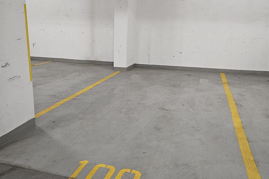 100 1233 Pacific Boulevard Vancouver, BC - 1