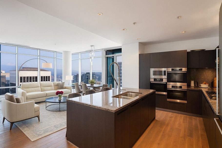 4402 1128 W Georgia Street Vancouver, BC - 2