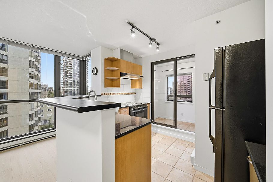 802 1367 Alberni Street Vancouver, BC - 12