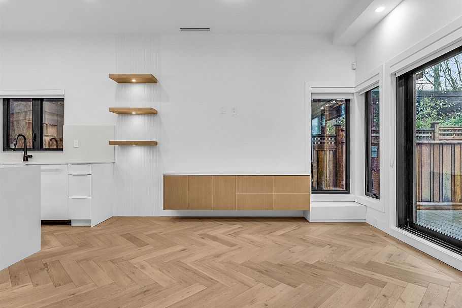 1 3118 Windsor Street Vancouver, BC - 12