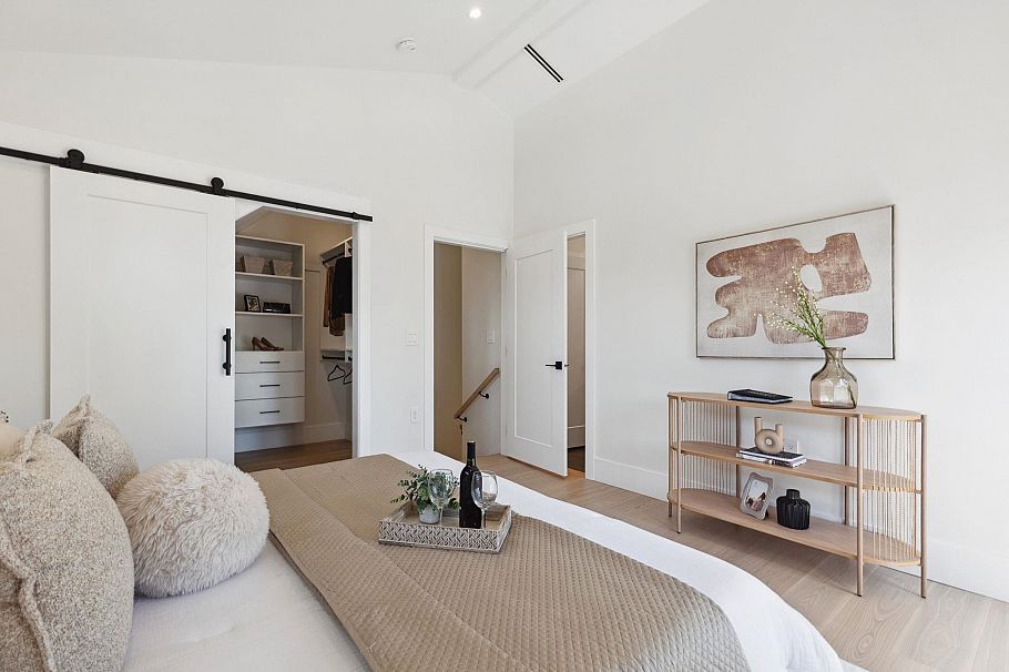 #2 2244 E 11th Avenue Vancouver, BC - 32