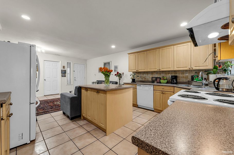 2820 Boundary Road Burnaby, BC - 13