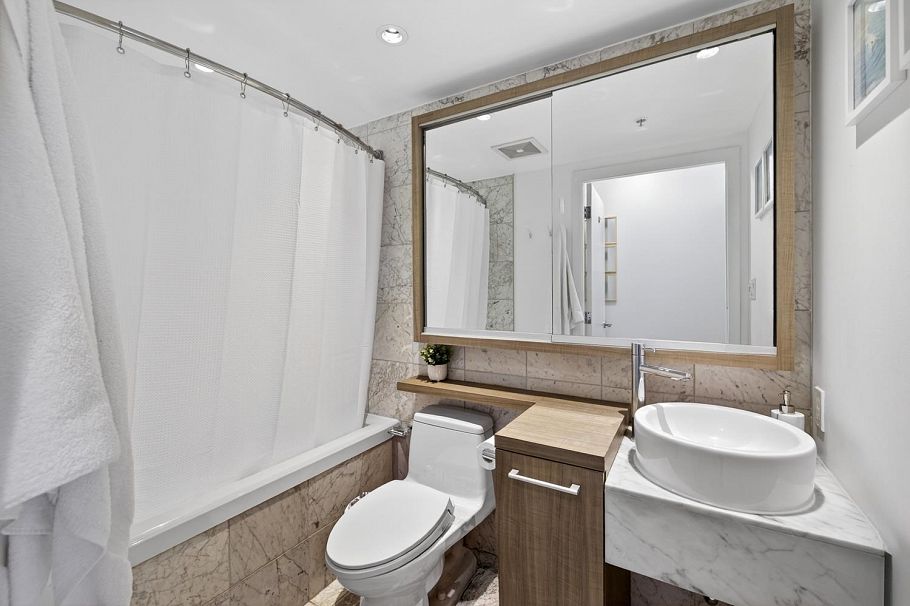 1011 833 Seymour Street Vancouver, BC - 17