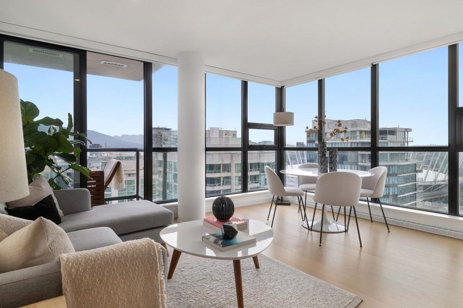 3002 909 Mainland Street Vancouver, BC - 1