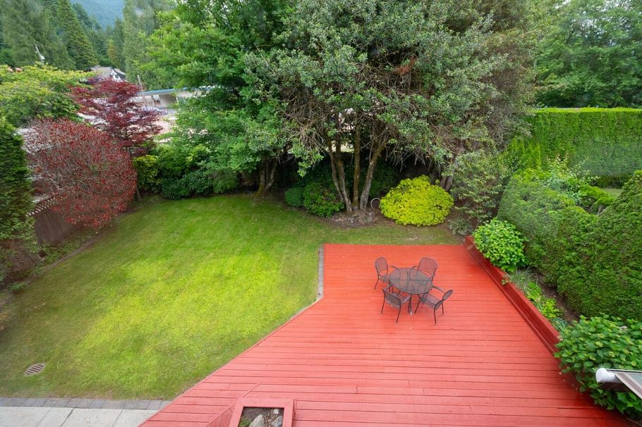 1273 Eldon Road North Vancouver, BC - 18