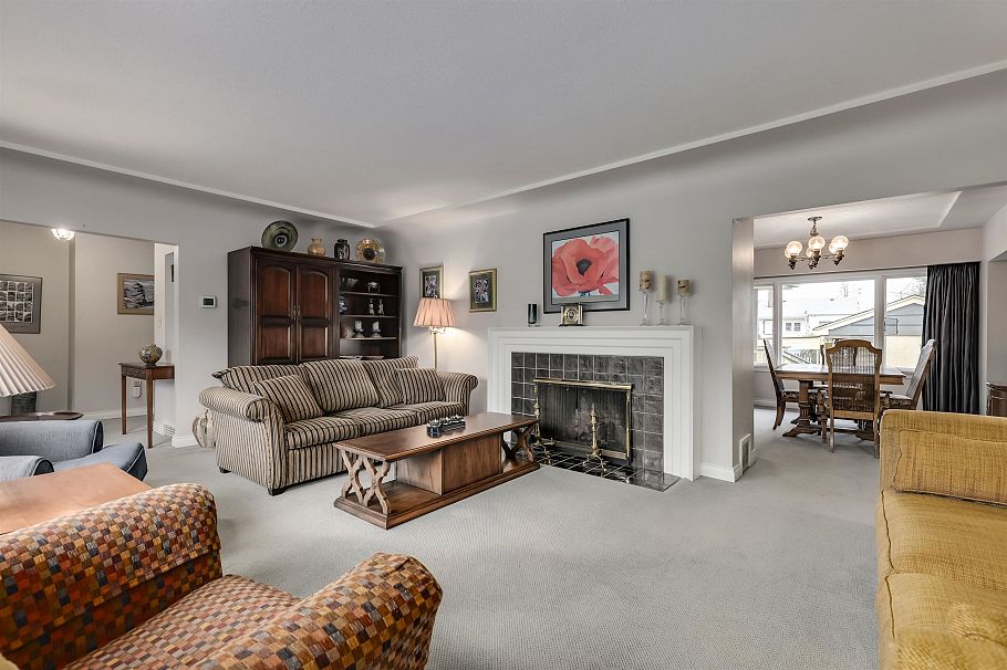 936 W 37th Avenue Vancouver, BC - 4