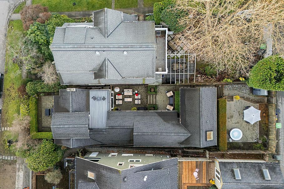 3814 W 11 Avenue Vancouver, BC - 35