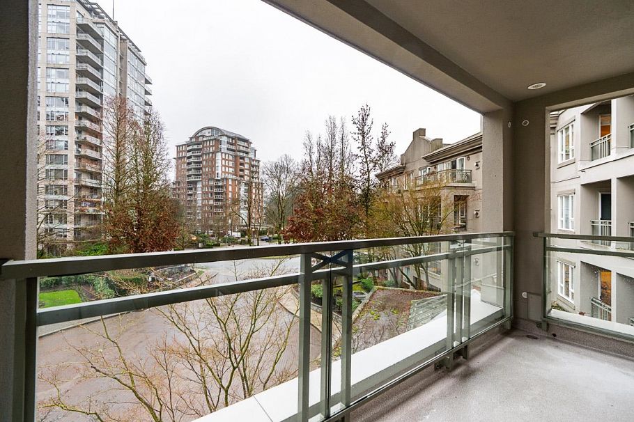 303 5683 Hampton Place Vancouver, BC - 18