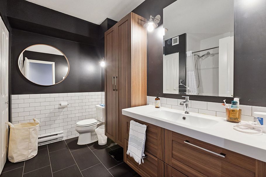 158 W 22nd Street North Vancouver, BC - 14