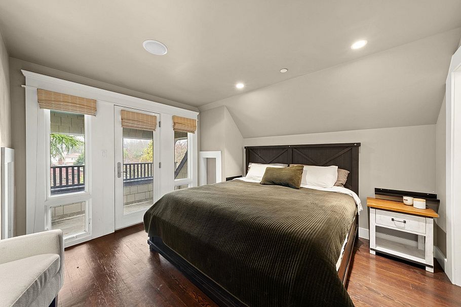 2576 Oxford Street Vancouver, BC - 10