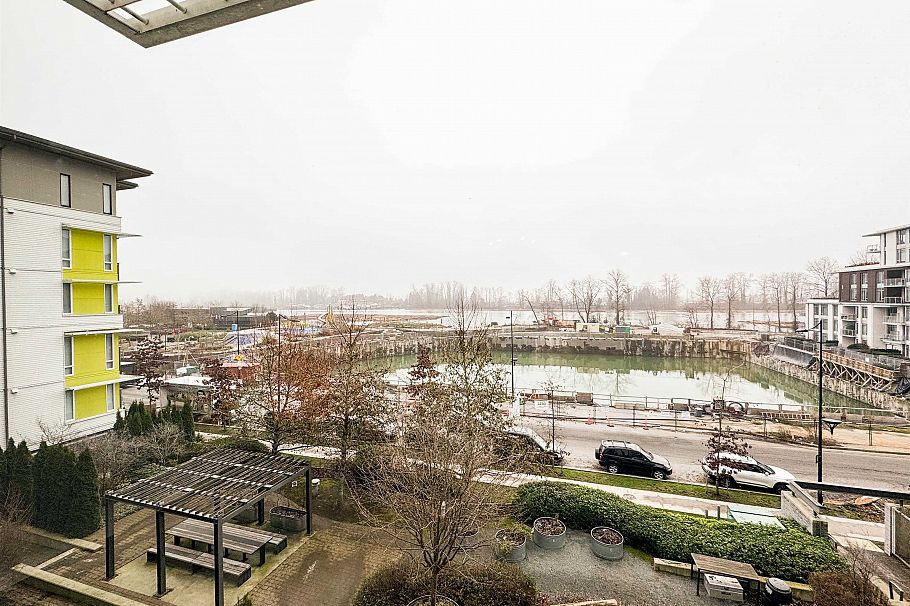 404 3289 Riverwalk Avenue Vancouver, BC - 18