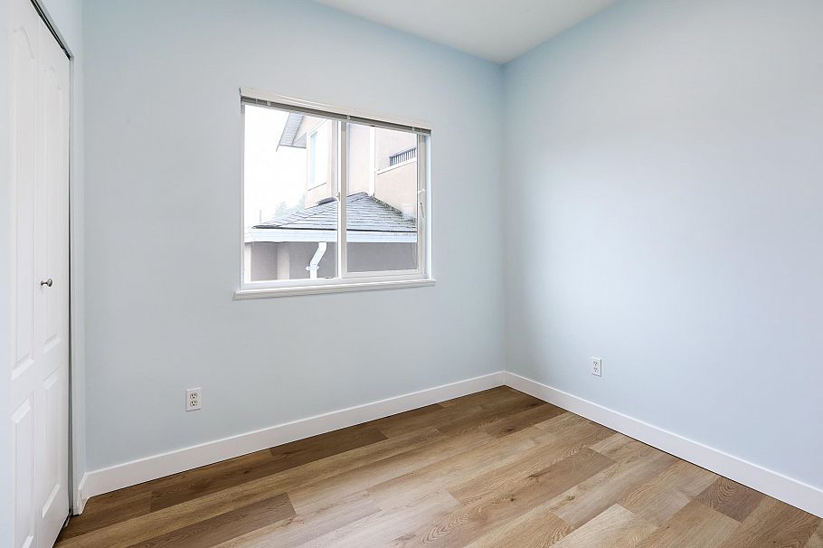 2988 School Avenue Vancouver, BC - 18