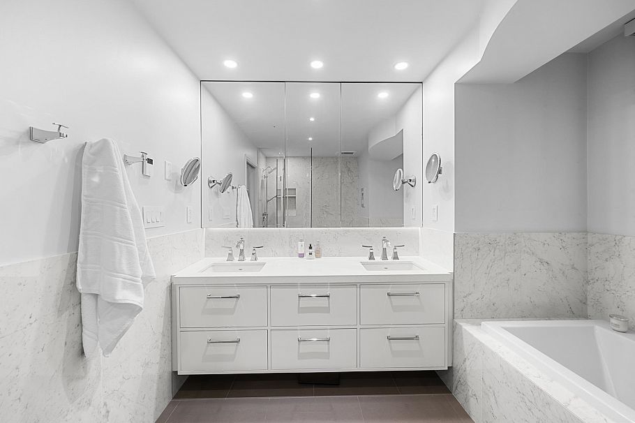 700 1788 W 13th Avenue Vancouver, BC - 15