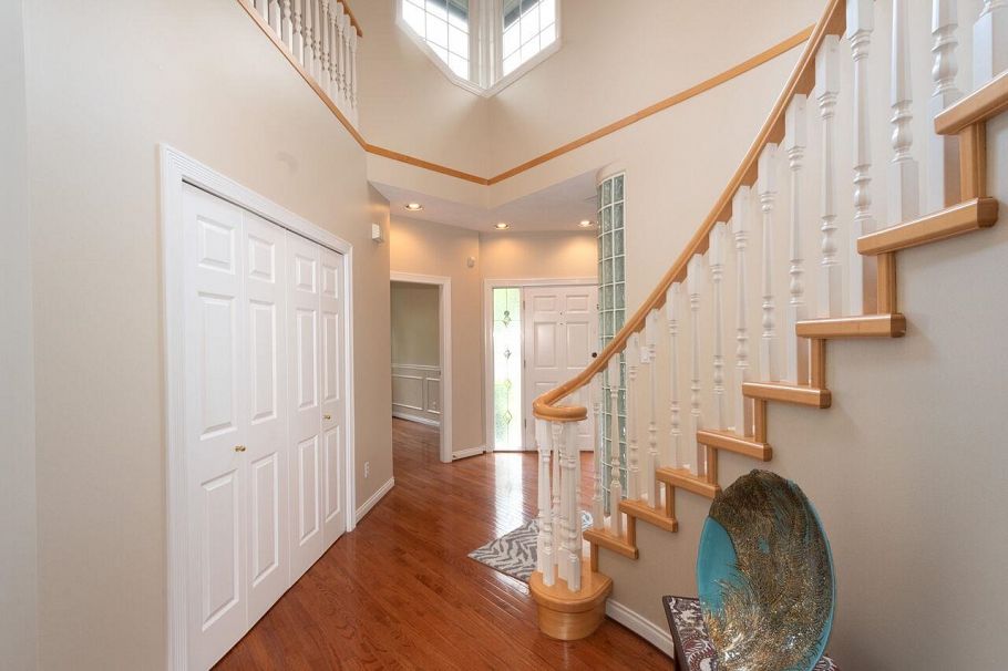 1273 Eldon Road North Vancouver, BC - 2