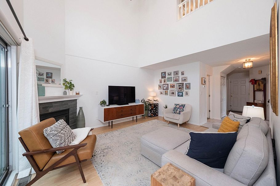 30 650 Roche Point Drive North Vancouver, BC - 5