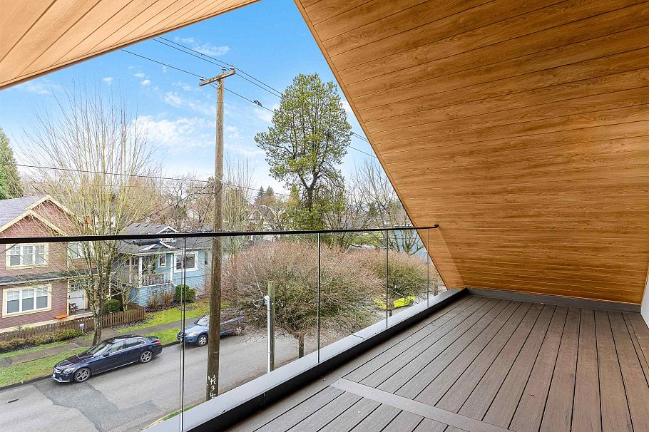 1 3118 Windsor Street Vancouver, BC - 33