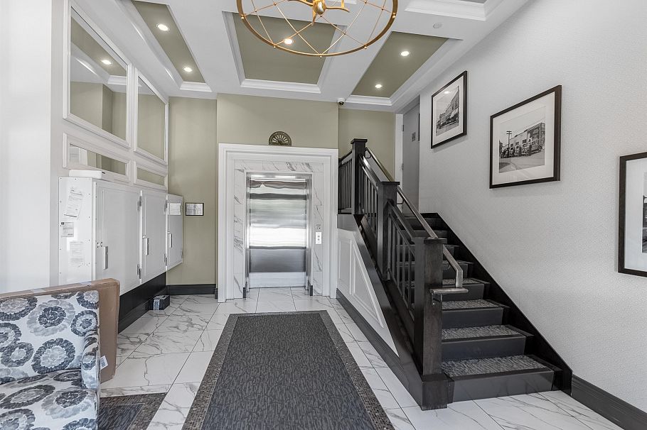 305 4550 Fraser Street Vancouver, BC - 26