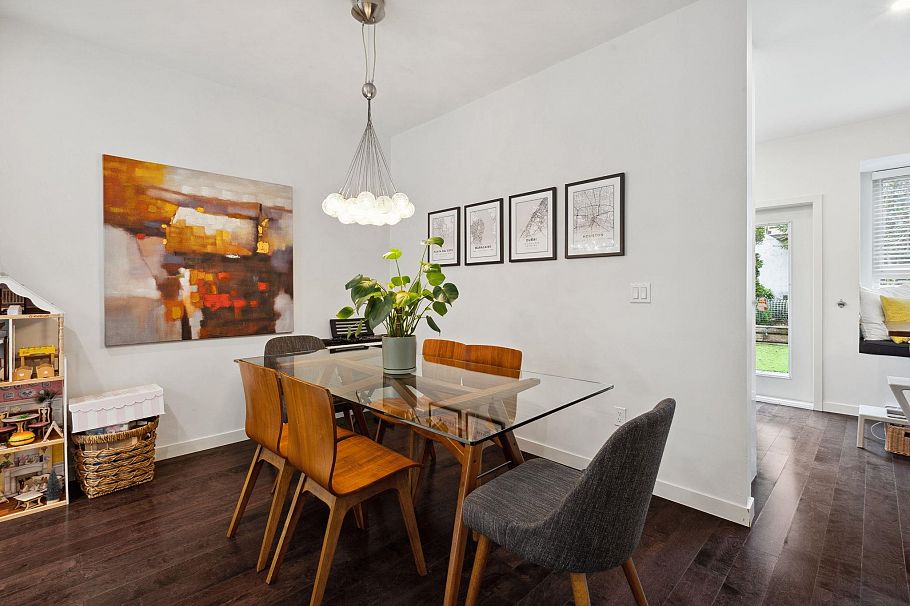 158 W 22nd Street North Vancouver, BC - 10