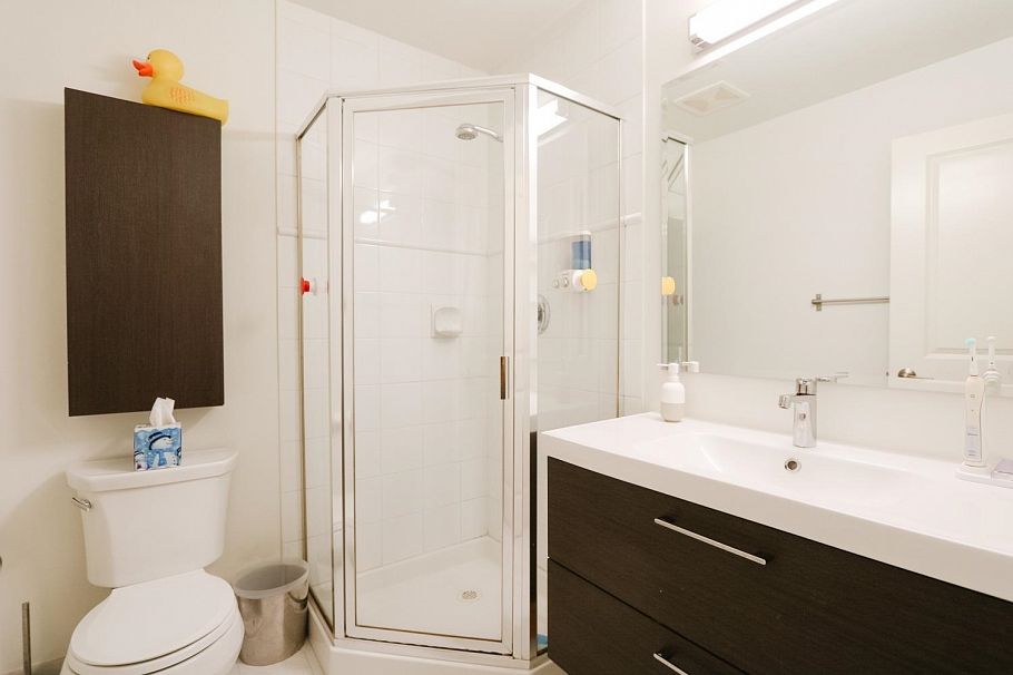 158 W 22nd Street North Vancouver, BC - 20