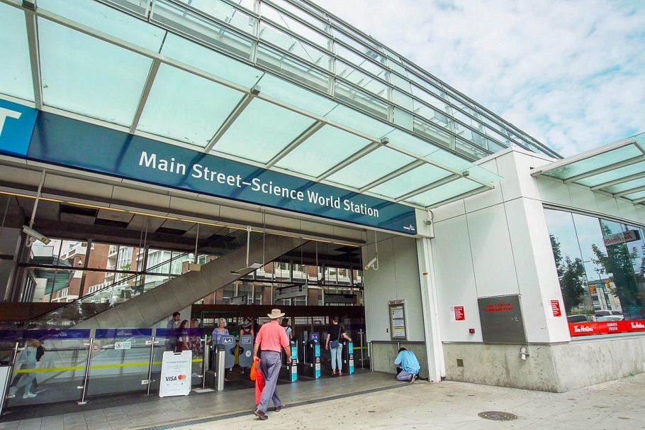 917 Station Street Vancouver, BC - 28