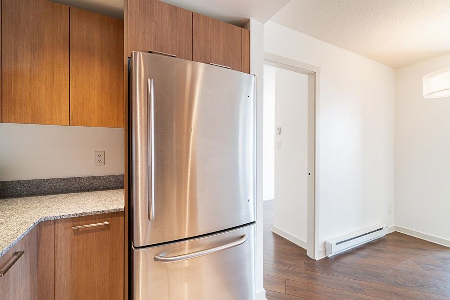 1208 1212 Howe Street Vancouver, BC - 7