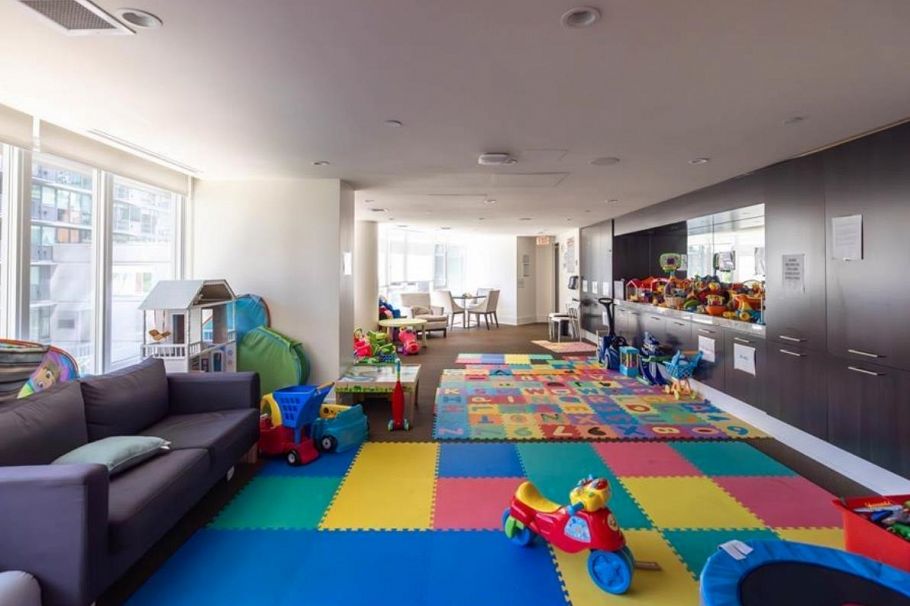 607 1372 Seymour Street Vancouver, BC - 32