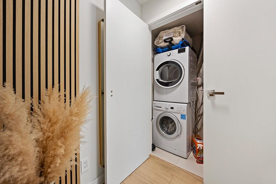 607 161 W Georgia Street Vancouver, BC - 9