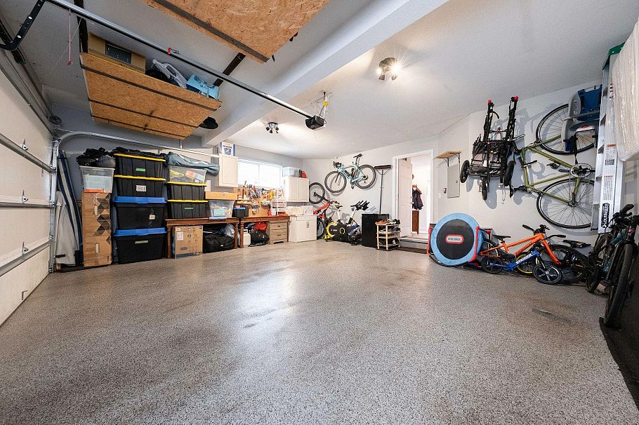 30 650 Roche Point Drive North Vancouver, BC - 34