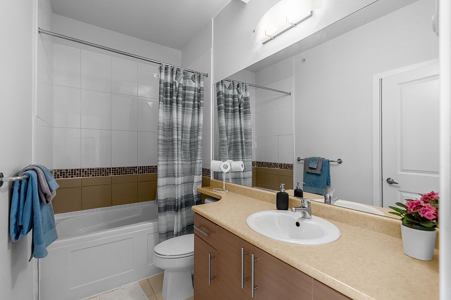 409 5692 Kings Road Vancouver, BC - 10