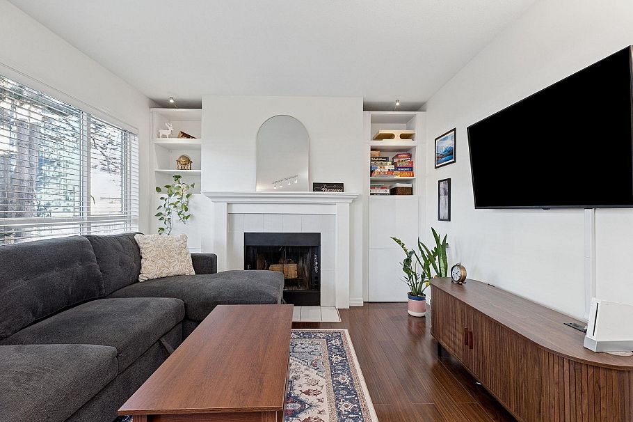 203 555 W 14th Avenue Vancouver, BC - 2